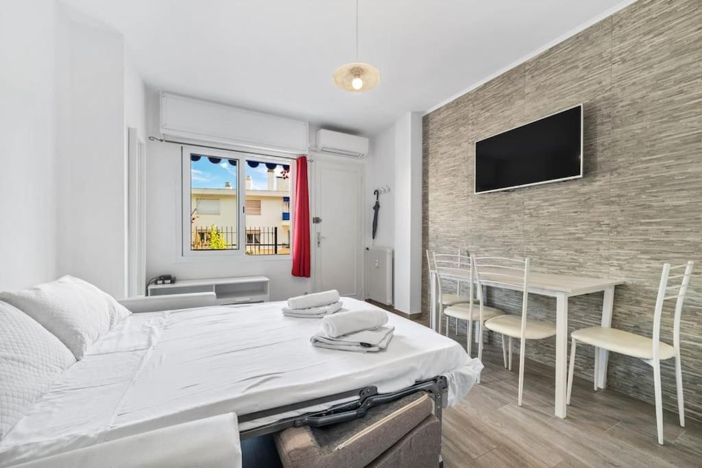 Apartment L'oiseau Bleu - Terrasse - Place Non Privative Parking Collectif - Climatisation *